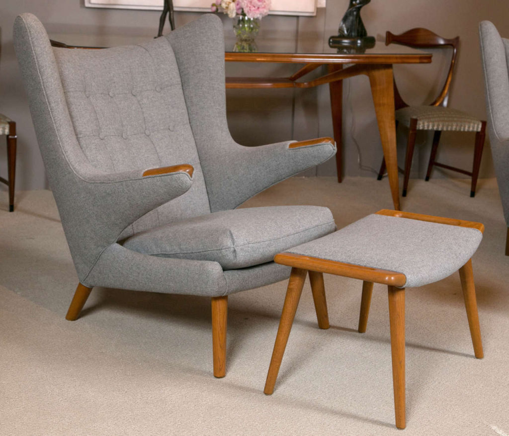5 qualities that make the Hans Wegner Wing Chair a must-have!
