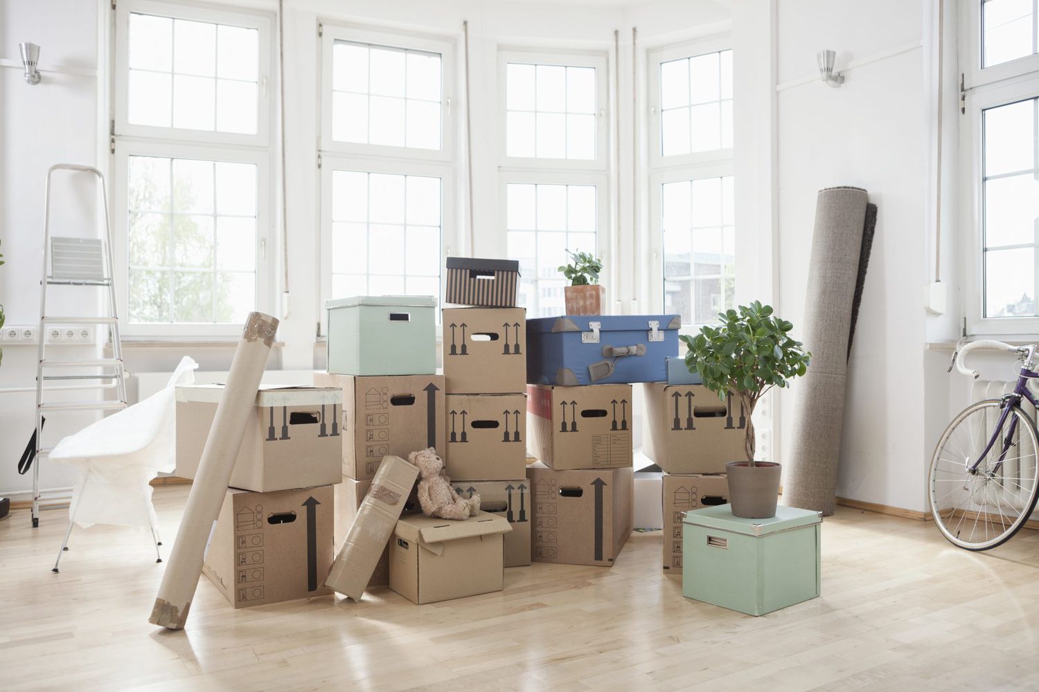 Moving Made Easy: Our Expert Tips and Tricks for a Smooth Transition